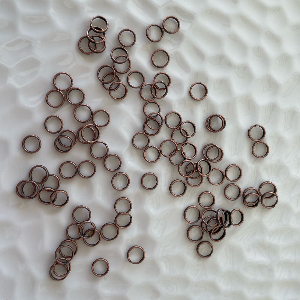 90 Split Rings, 6mm Findings, in Antique Copper Tone for Jewelry Craft Making